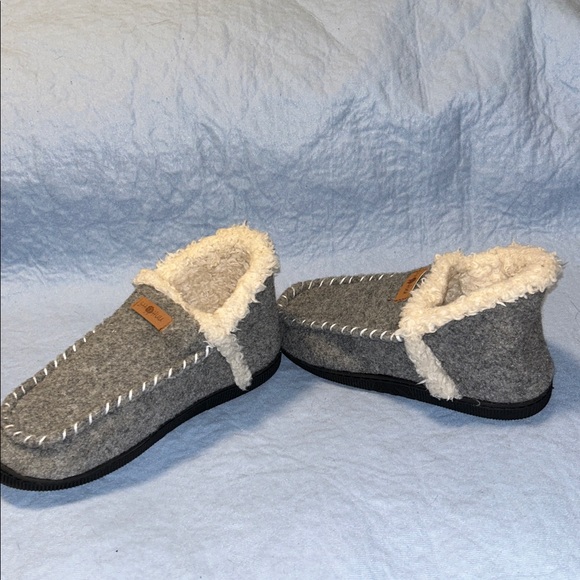 GAA HUU WOOL LOOK Polyester Lined Slippers Size 7/8 Rubber Soles - Picture 8 of 15